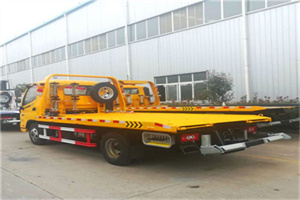 察哈尔右翼后旗附近拖车救援搭电